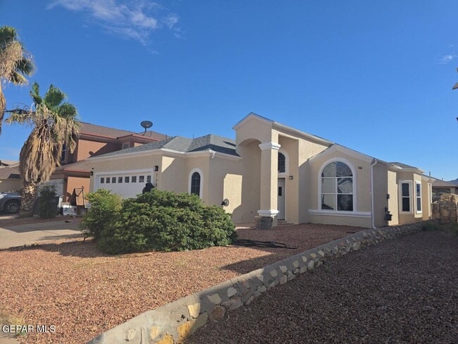 Building Photo - 11329 Manuel Moreno Dr