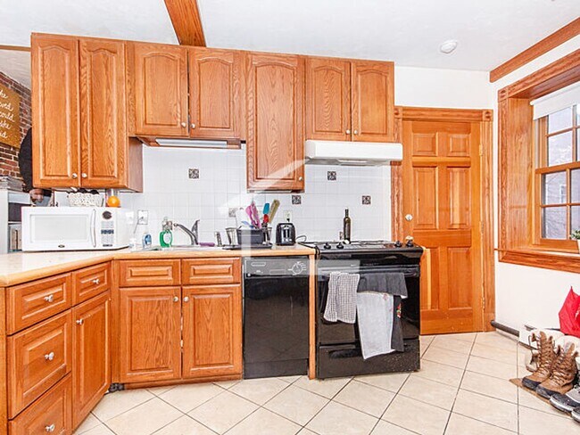 Foto del edificio - Awesome 2 bed in Beacon Hill.....