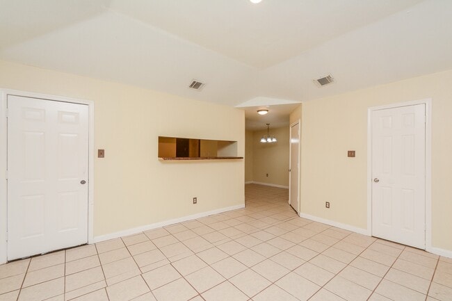 Building Photo - 8607 Crystal Cove Cir