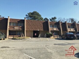 Building Photo - 915 S Seminole Dr