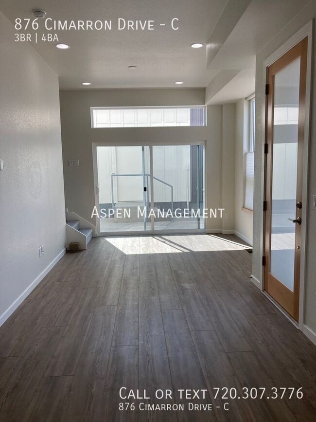 Building Photo - 876 Cimarron Dr