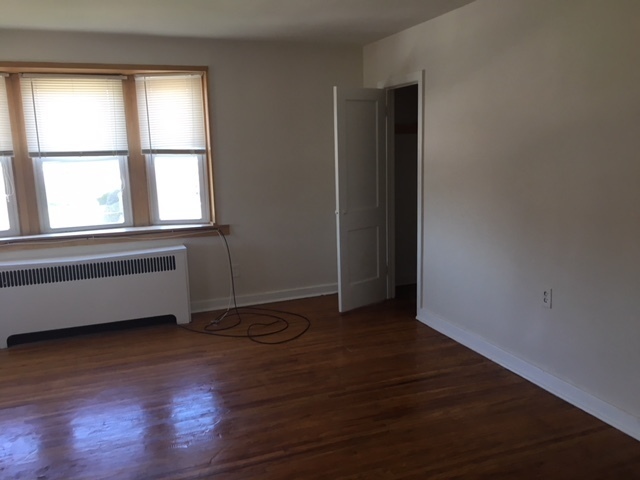 Foto del edificio - One Bedroom 2nd Flr_Holmesburg / Mayfair 1...