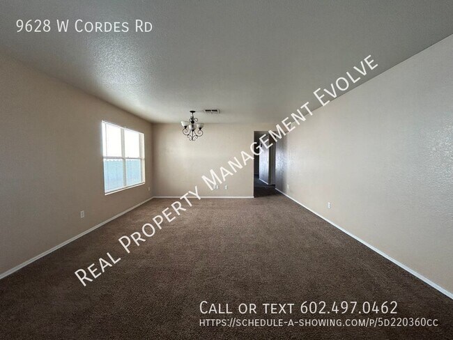 Building Photo - COME TOUR TODAY!
