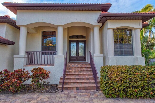 Building Photo - Annual fully furnished4 bed/3 bath house a...