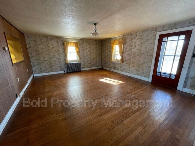 Building Photo - 50 Dry Hollow Rd