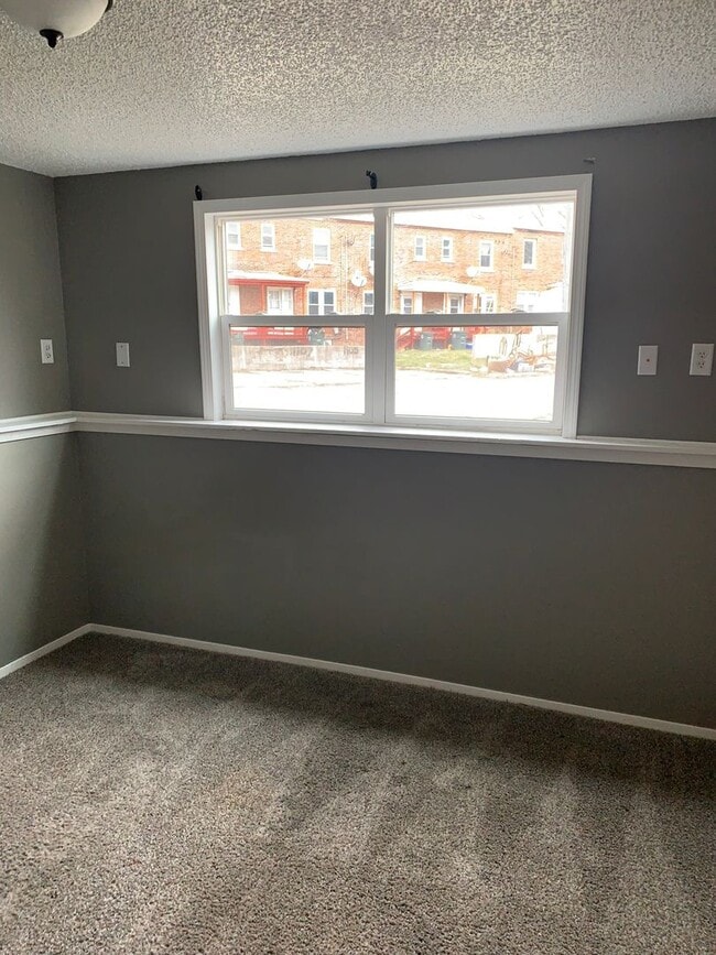 Building Photo - Ground Floor 2 BR