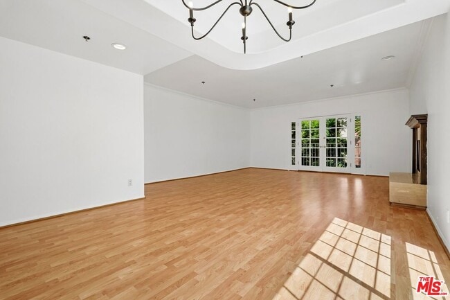 Foto del edificio - 2205 S Bentley Ave