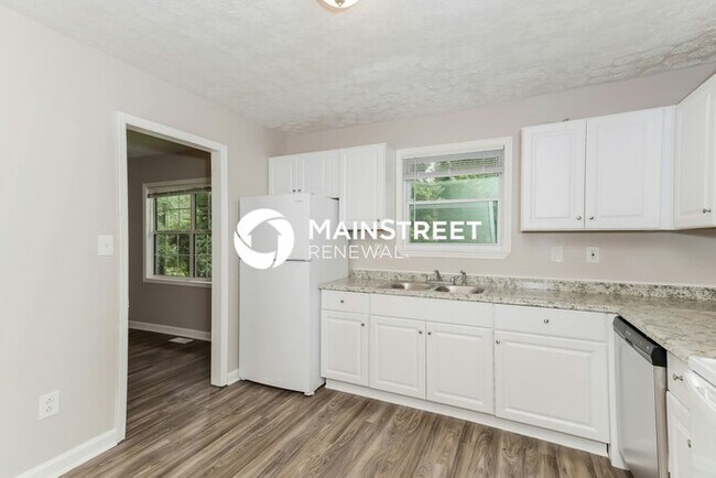 Foto del edificio - 6 Bedroom Pet-Friendly Home in South Fulton, GA with Main Street Renewal