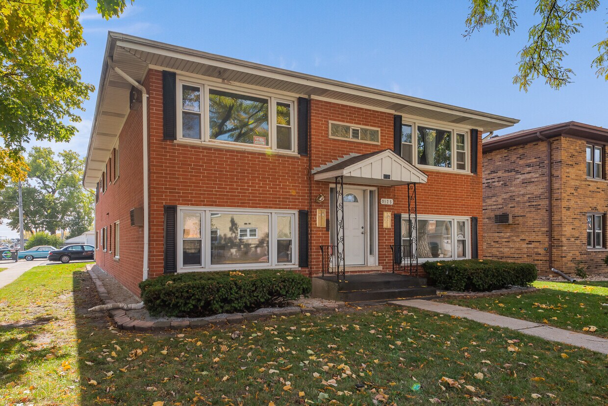 9125 Sahler Ave Unit 1E, Brookfield, IL 60513 Condo for Rent in