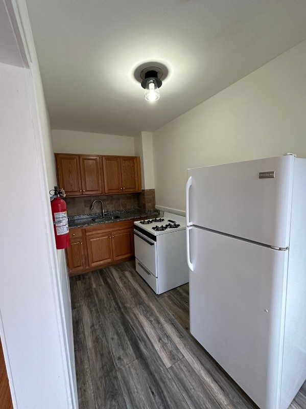 Photo - 8302 Lake Ave (Cleveland, OH)