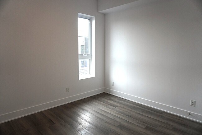 Photo du bâtiment - 258 Carruthers Av