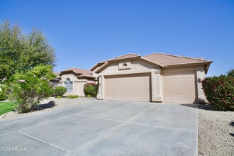 Building Photo - 4683 S Oleander Dr