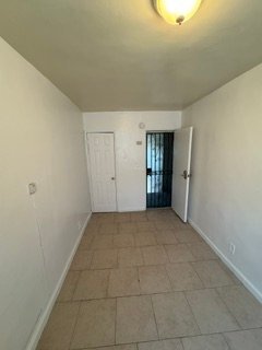 Foto del edificio - 3711 S Western Ave