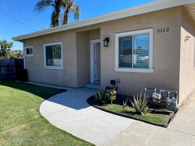 Primary Photo - 3152 Angelus Ave