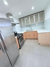 Building Photo - 95-10 95th Ave