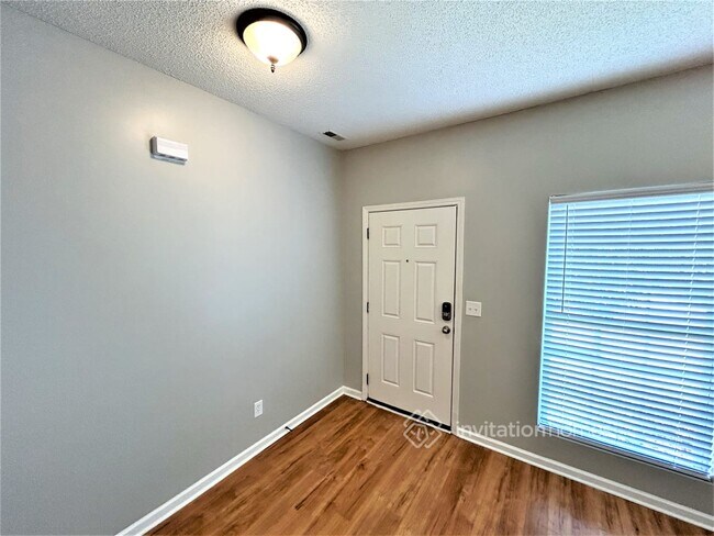 Building Photo - 4057 Catawba Creek Dr