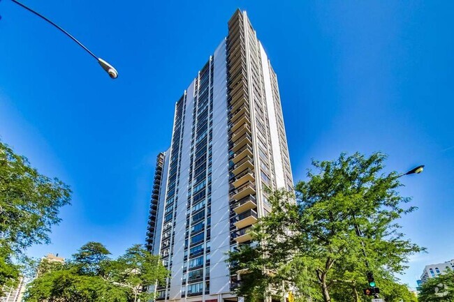 Building Photo - 1360 N Sandburg Ter