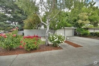 Building Photo - 1053 Cardinal Wy