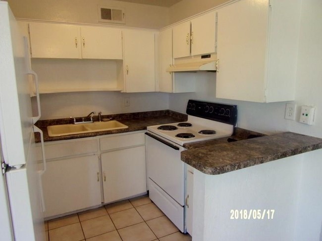 Foto del edificio - 1803 Roman Rd