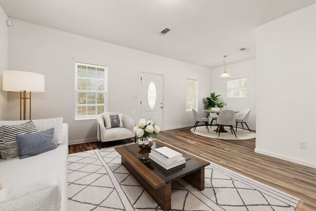 Foto del edificio - 805 E Mulberry Ave