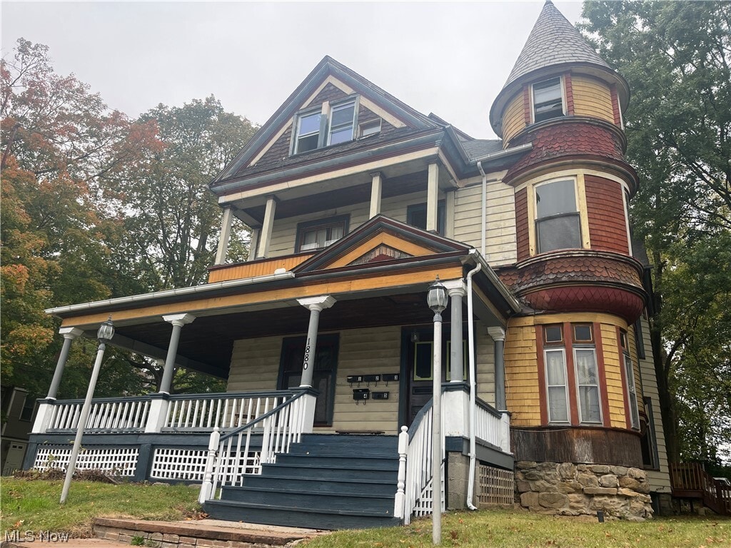 1880 2nd St Unit 2, Cuyahoga Falls, OH 44221 Room for Rent in