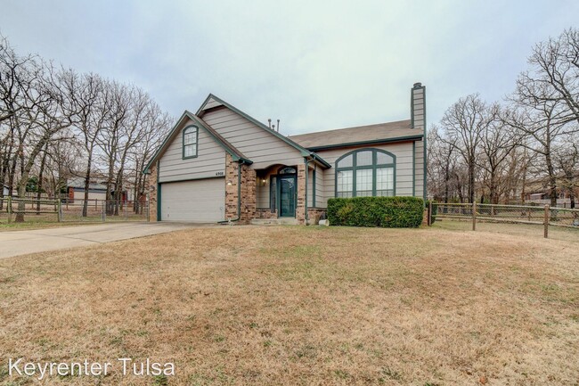 Foto del edificio - 3 br, 2.5 bath House - 6908 Silver Oak Place