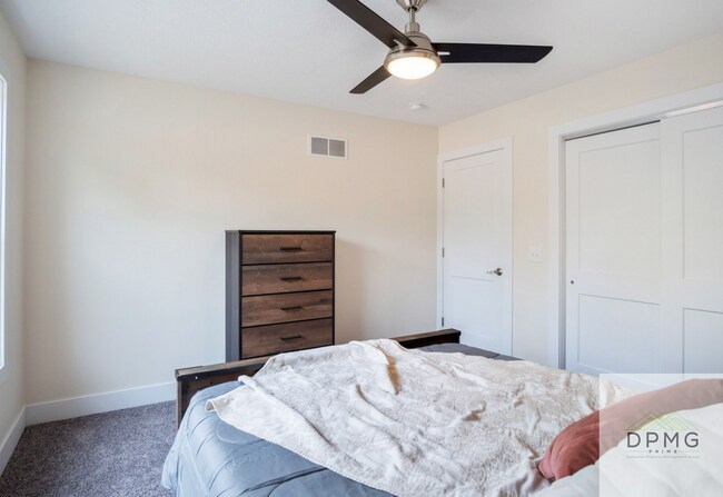 Foto del edificio - 414 Haven St