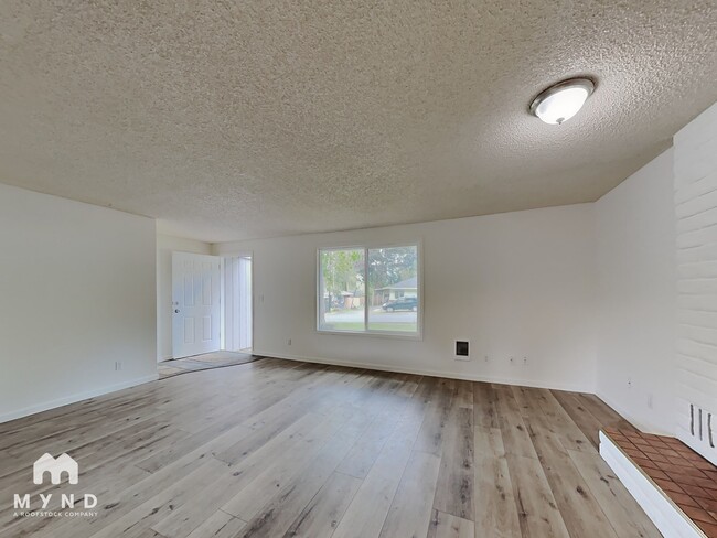 Foto del edificio - 8612 SW Pine St