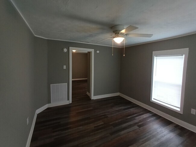 Foto del edificio - 308 Sterling St