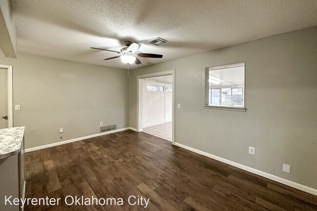 Building Photo - 3 br, 2 bath House - 2837 SW 88th St