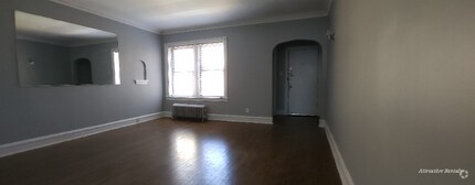 Building Photo - 8010 S Eberhart Ave