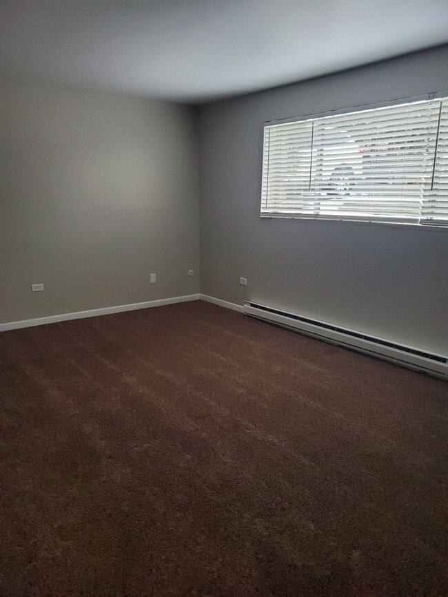 living room - 1851 Marlboro Ln