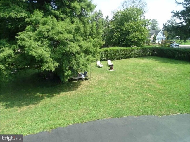 Building Photo - 1153 Greeley Ave