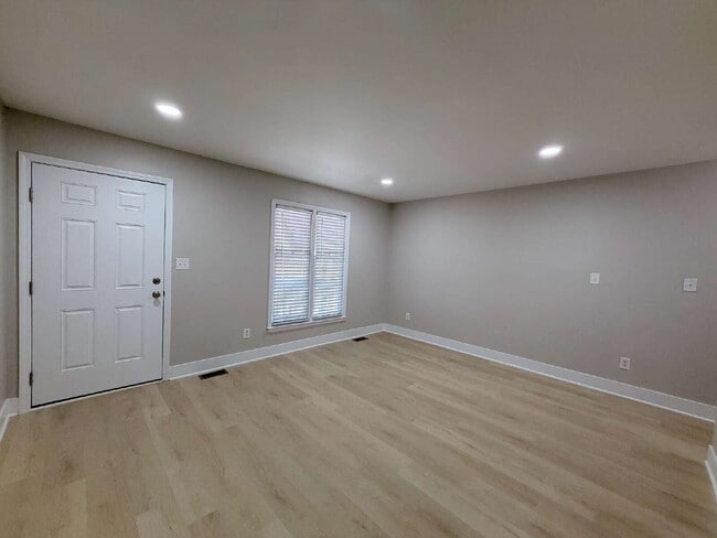 Building Photo - Cozy 2 Bedroom Unit in Garner!
