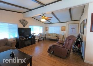 Building Photo - 2 br, 2 bath House - 3500 Buchanan St Spc 141