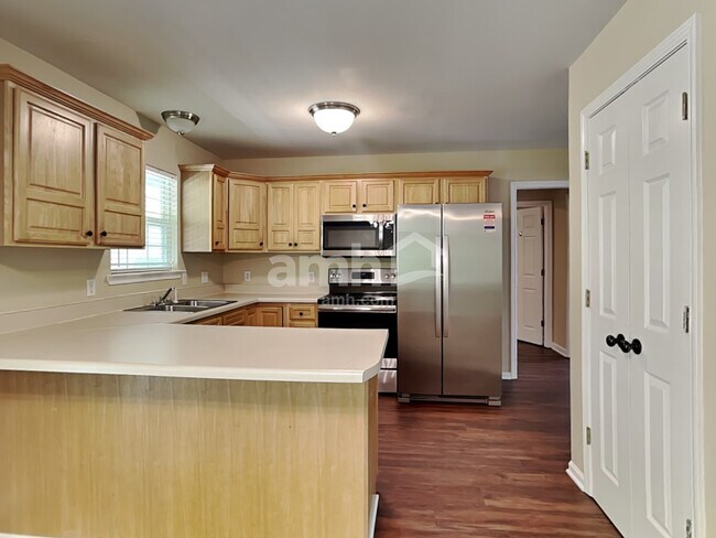 Foto del edificio - 1335 Georgetown Dr