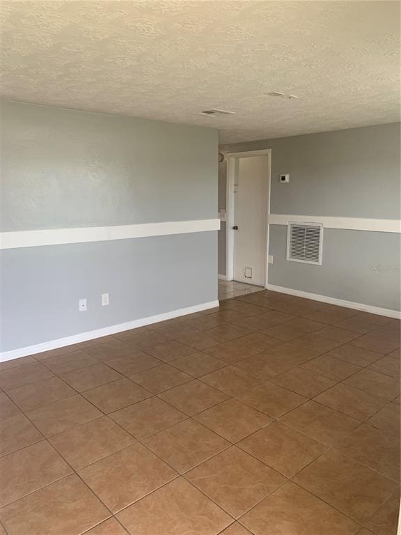 Foto del edificio - 2215 Pamela Dr