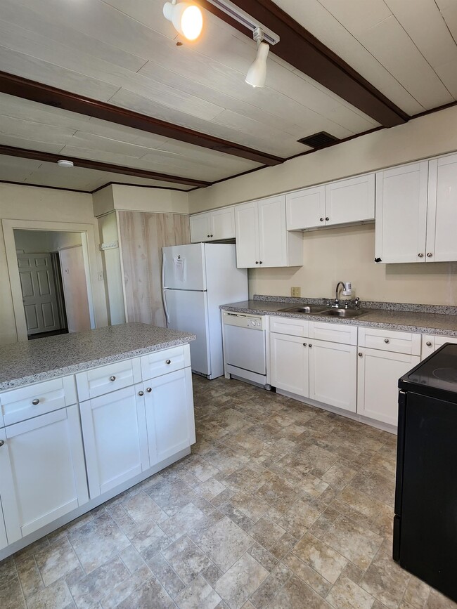 Building Photo - 29 N Prince St