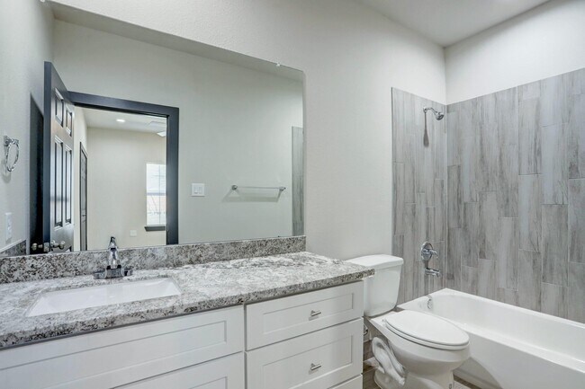 Foto del edificio - 4802 Cruse Rd