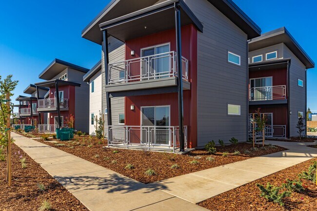 Foto del edificio - 1886 Notre Dame Blvd