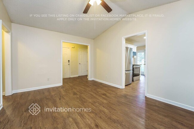 Foto del edificio - 317 Dreamland Ct