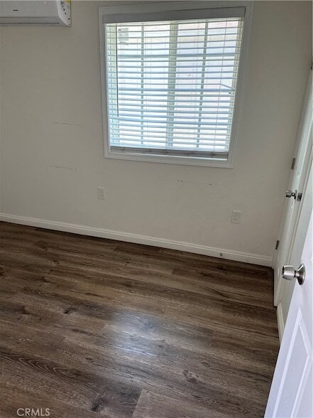 Photo - 5828 1/2 N Vista Street Unit Townhome