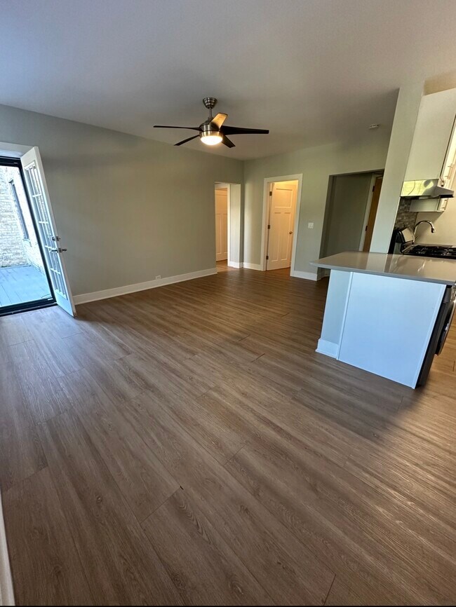 Building Photo - 730 Judson Ave