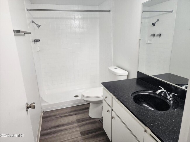 Foto del edificio - 4301 N 24th St