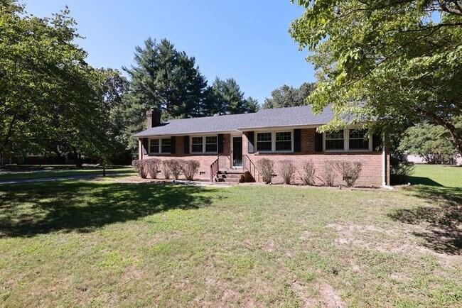 Foto del edificio - 3900 Turner Woods Rd