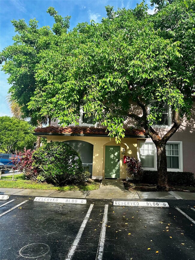 Building Photo - 6500 W Sample Rd