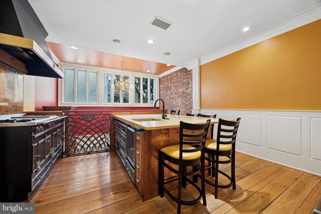 Building Photo - 535 Delancey St
