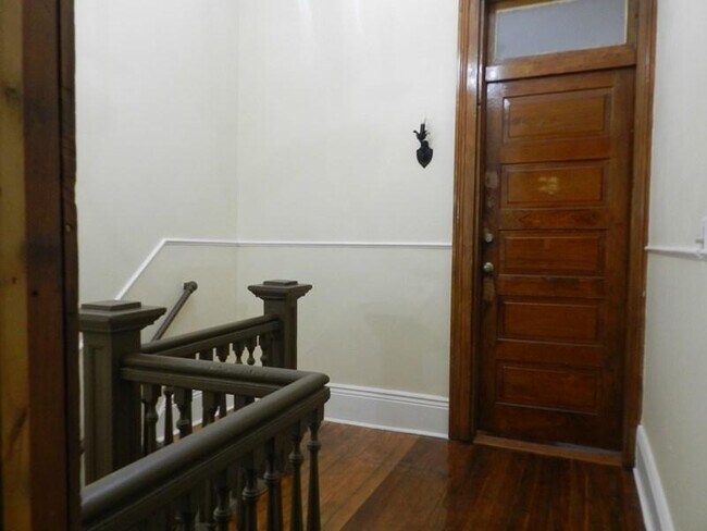 Building Photo - 1232 St Andrew St Apt C