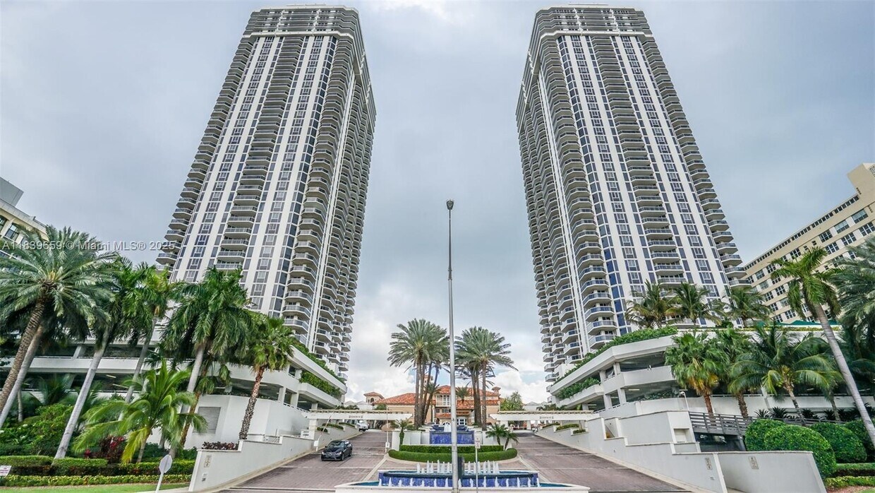 Foto principal - 4779 Collins Ave