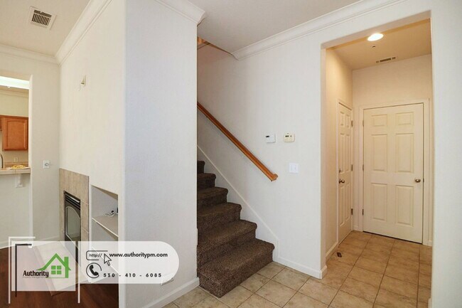 Foto del edificio - 2359 Shining Star Way
